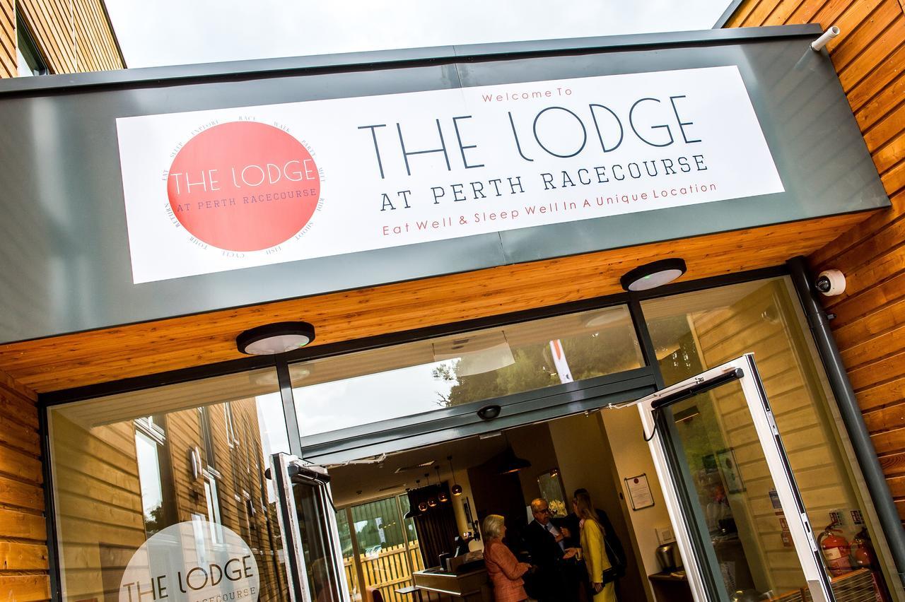 The Lodge At Perth Racecourse Eksteriør bilde